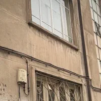 کلنگی-150-متر-زمین-بر-ملک-6-متر-تهران-نو
