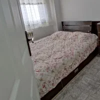 تخت دونفره به همراه کفی