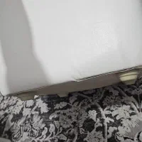 پاف رنگِ سفید سالم|صندلی و نیمکت|گرگان, |دیوار