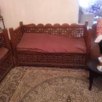 یک تخت سه نفره چوب گردومنبتکاری ومشبش|تخت و سرویس خواب|شیراز, زند|دیوار