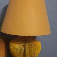 ساعت و اواژور هم رنگ و میز گرد