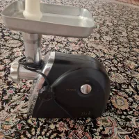 چرخ گوشت در حد نوبرای جهازم هست