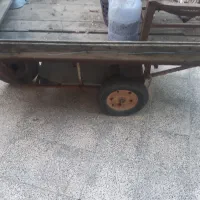 گاری چرخ دار
