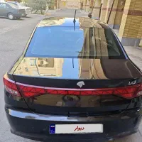 تارا مشکی
