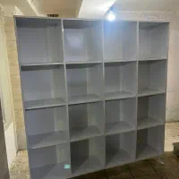 کتابخانه ایستاده