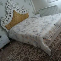 تخت خواب  به همراه تشک  کاملا سالم