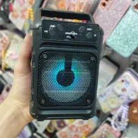 اسپیکر بلوتوثی باکیفیت فلش و رم خور محکم و کاربردی