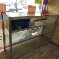 ویترین مغازه