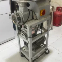 چرخ گوشت صنعتی و فر پخت و پز