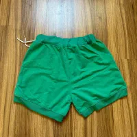 لباس ارزون|لباس|میانه, |دیوار