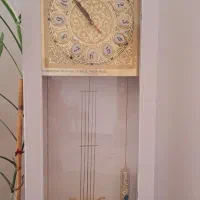 ساعت ایستاده سفید در حدنو