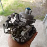 کیلومترپیکان کاربرات‌سرآبی درراننده‌عقب‌ غربیلک ۶۴