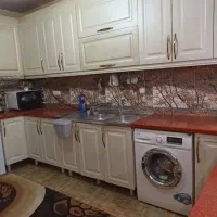 طبقه-بالا-نورگیر-شیک-و-تمیز-کابینت-ممبران