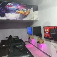 چهار عدد ps4وپنج عدد تلویزیون سام پنجاه اینج