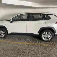 کرولا کراس هیبرید سفید ۲۰۲۵