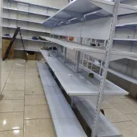 قفسه فلزی در حد نو تمام سفید|فروشگاه و مغازه|قم, باغ شریفی|دیوار