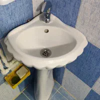 روشویی دستشویی گوشه ای با شیر اهرمی