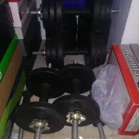 میز پرس بهمراه ۸ عدد دنبل کامل|تجهیزات ورزشی|تهران, کرمان|دیوار