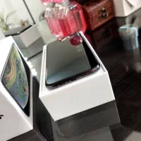 آیفون XS(گیگ۲۵۶)بسیار تمیز(معاوضه فقط با اندرویید)