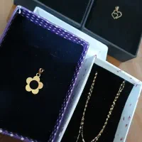 مقداری طلا