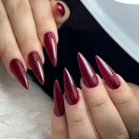 دوره آموزش کاشت ناخن با ژل