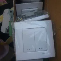 تعدادی کلید پریز نو|مصالح و تجهیزات ساختمان|مراغه, |دیوار