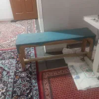 نیمکت چوبی