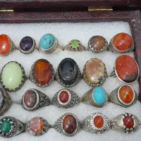 انگشتر و تسبیح