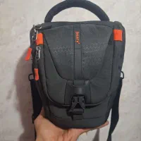 کیف و سه پایه