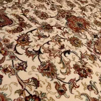 فرش ۶ متری تازه خریداری شده مناسب جهیزیه