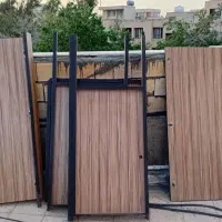 در چوبی کمدی و پارتیشن