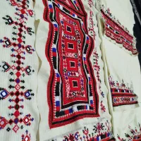 زیح لباس|لباس|جالق, |دیوار