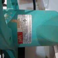 الکتروموتوربا مشتری کنار میام فروشنده هستم