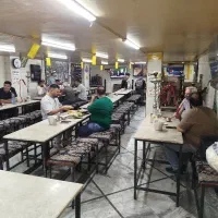 کارگر ساده قهوه خانه