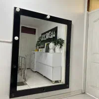 آیینه چراغ دار|آینه|مسجد سلیمان, |دیوار