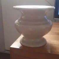 گلدان. سنگی