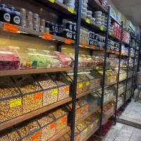 فروشنده خانم