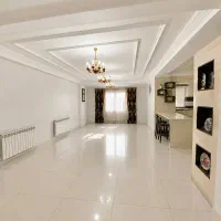 ۱۰۵ متری / ۲ خواب / طبقه سوم / آزادی