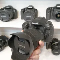 دوربین Canon 80D همراه لنز و لوازم