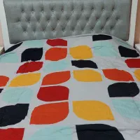 تخت خواب دونفره با تشک ومیز آرایش