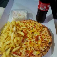 پیتزا نا مبروان حرف ندار یه  امتحان کن مشتری  میشی