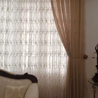 پرده و ۲ تا والان کاملا سالم ۷۵۰۰/۰۰۰۰|پرده، رانر، رومیزی|اردبیل, |دیوار