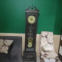 ساعت ایستاده پاندول دار کاملا سالم