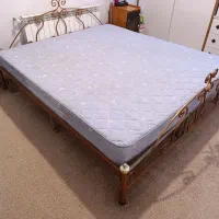تختخواب دو نفره فلزی طول ۲ متر در عرض ۱/۸۰ سانت|تخت و سرویس خواب|بجنورد, |دیوار