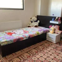فروش تخت خواب بهمراه تشک  سالم و خانگی