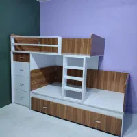 تخت ۳طبقه و میز و تشک فنری