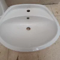 روشویی  سالم  مانند نو به همراه اینه|لوازم سرویس بهداشتی|شیراز, دکتر حسابی|دیوار