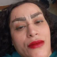 کار میکروپیگمنتیشن ابرو وشید لب