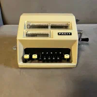 ماشین حساب قدیمی facit