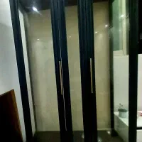 ویترین وزیرکشولباس.تخفیف دارد